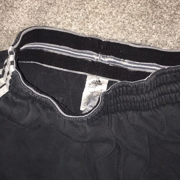 Old Black & Gray worn French Terry Adidas basketball shorts L- 3 pockets - Picture 3 of 4